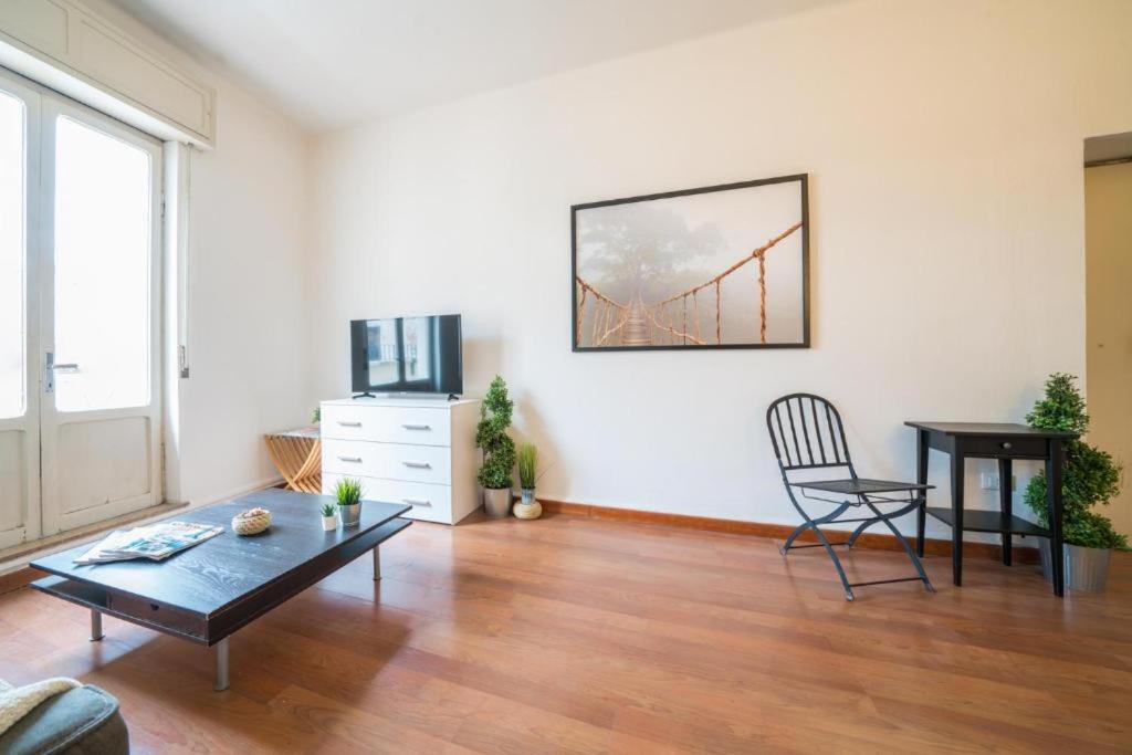 Suitetrails - Balcony apartment