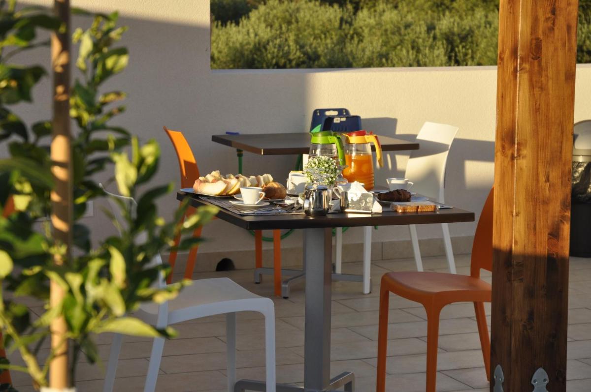 B&B Il Sole - Housity
