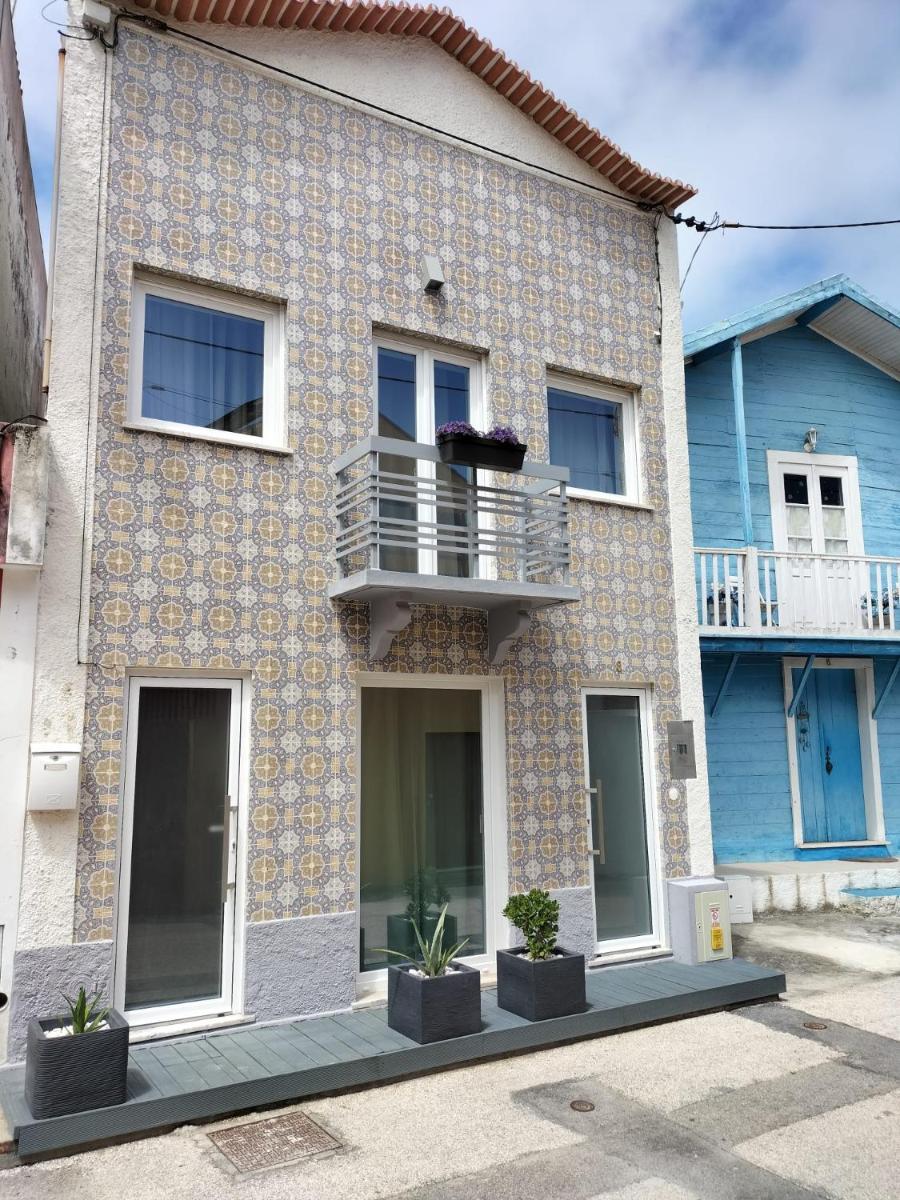 The Violet House - Housity