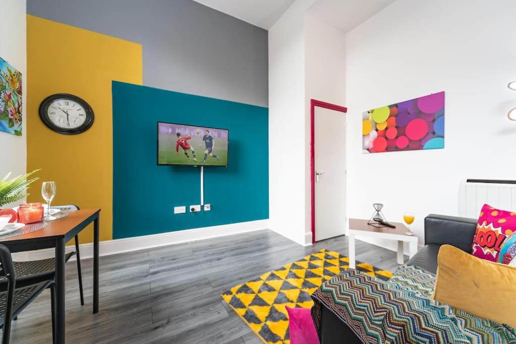 Jesouth 1 BedRM Exquisite Suite Dazzling Chic City Centre - Housity