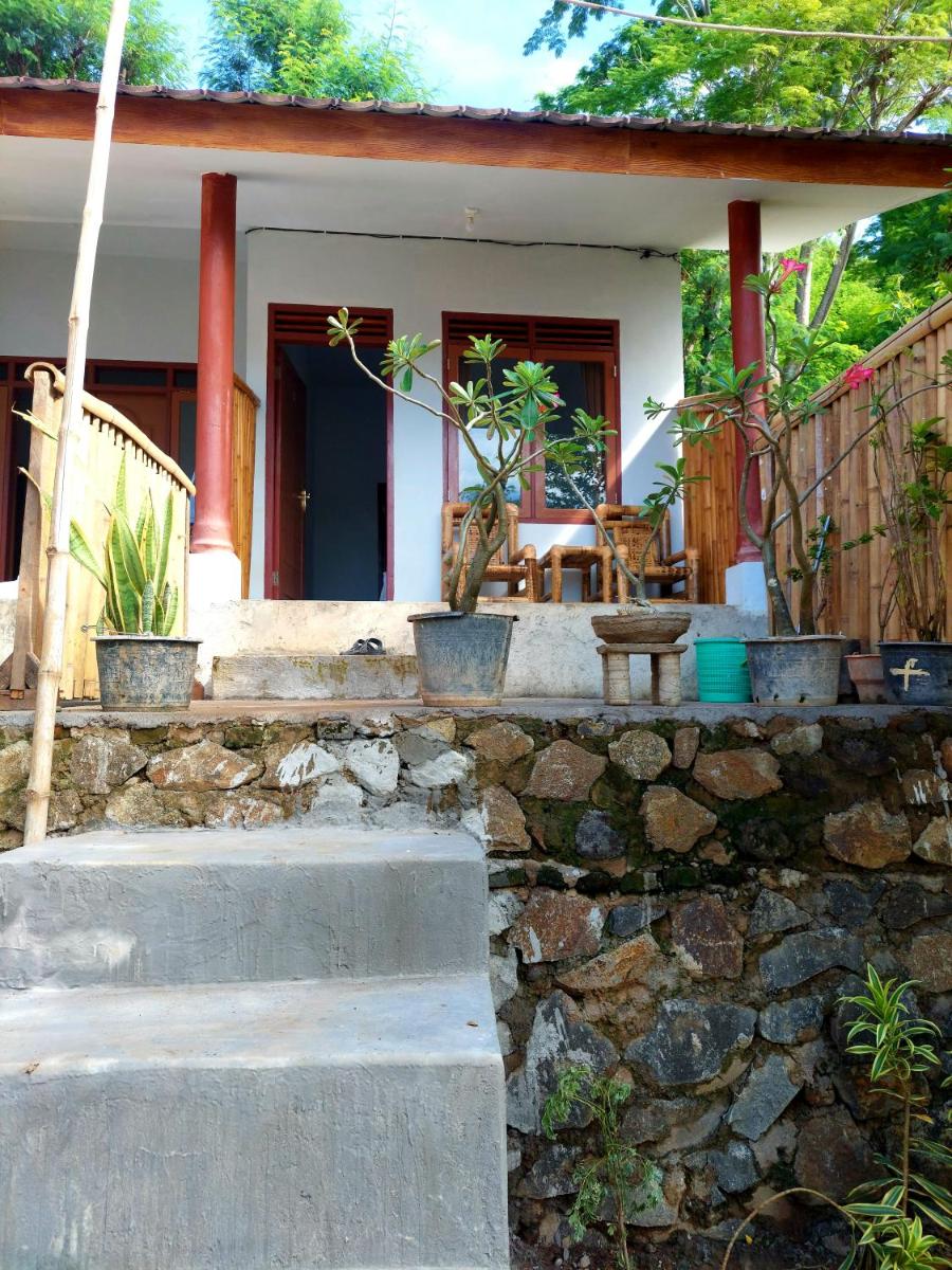 Two One Homestay - Housity