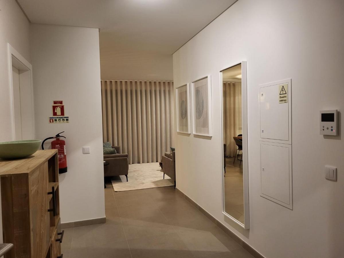 Suitetrails - Villa Silver Coast luxe apartment with 3 bedrooms, 2 bathrooms and a beautiful view on the swimmingpool in a cosy Coastvillage between the famous surfplaces Peniche and Nazare