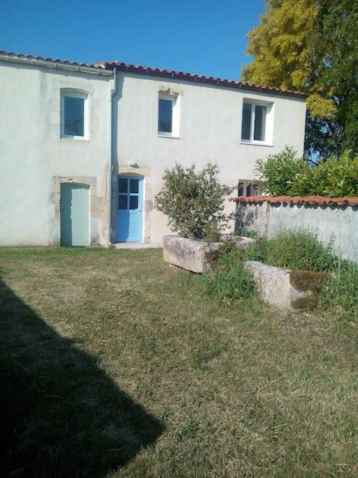 Maison de village en bord de mer Oléron - Housity