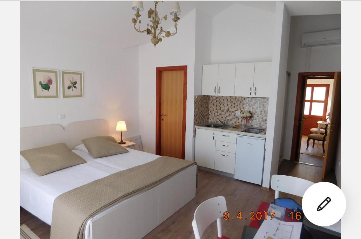 Apartmani ljuta naranča - Housity