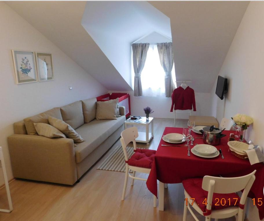 Suitetrails - Apartmani ljuta naranča
