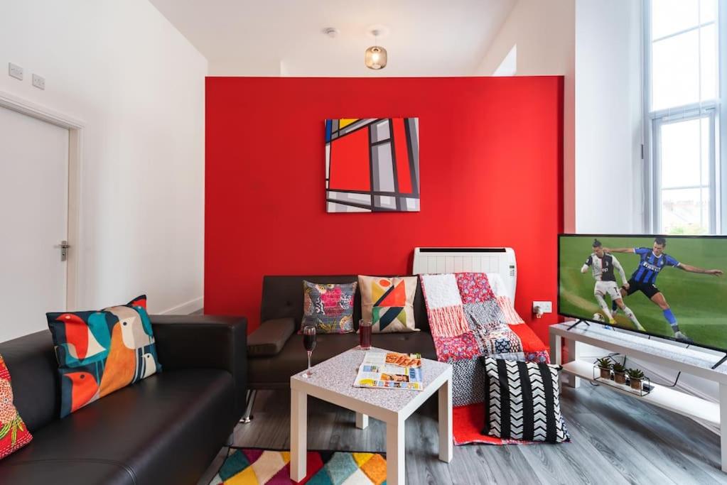Jesouth Gorgeous Inn Open Plan Striking Splashy Flashy Wifi - Housity