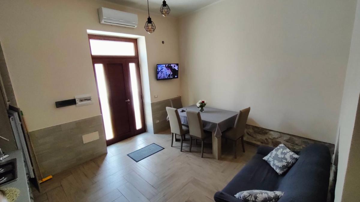 La Piazzetta - Housity