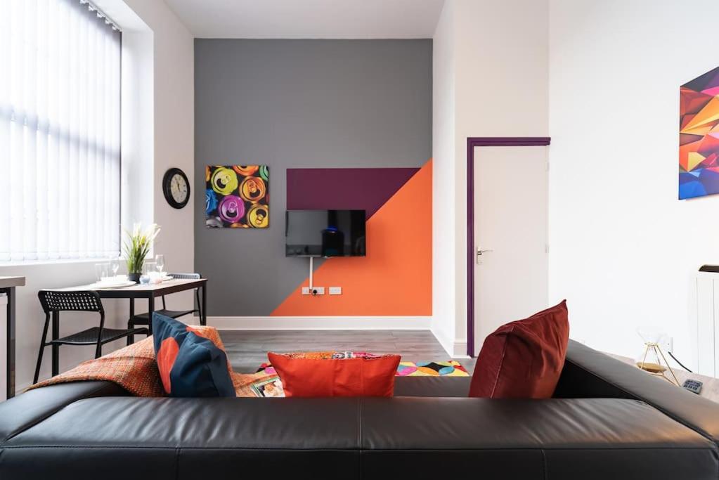Jesouth Refreshing 1 BedRM Condo Roomy Comfy Posh - Housity