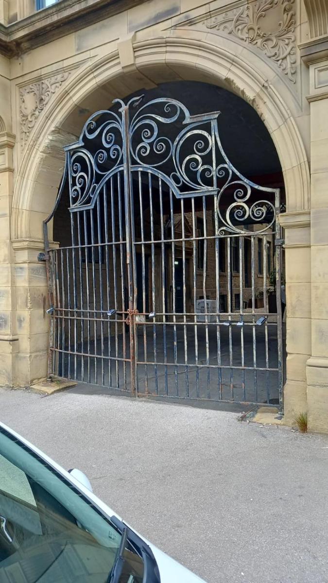 Bradford city holiday home. - Housity