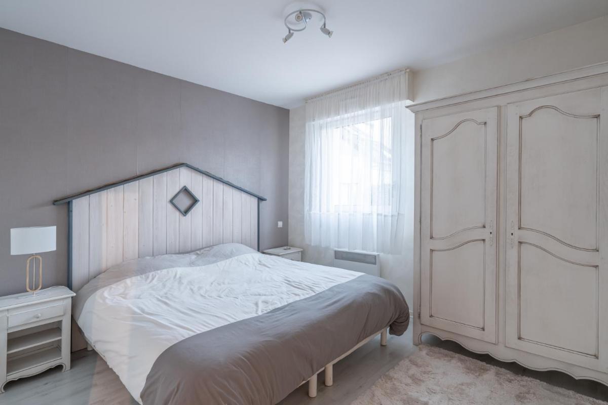 Agréable appartement et terrasse à 2 pas de la mer - Housity