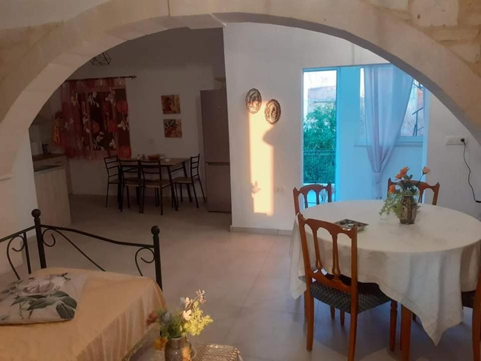 Maria's - Housity