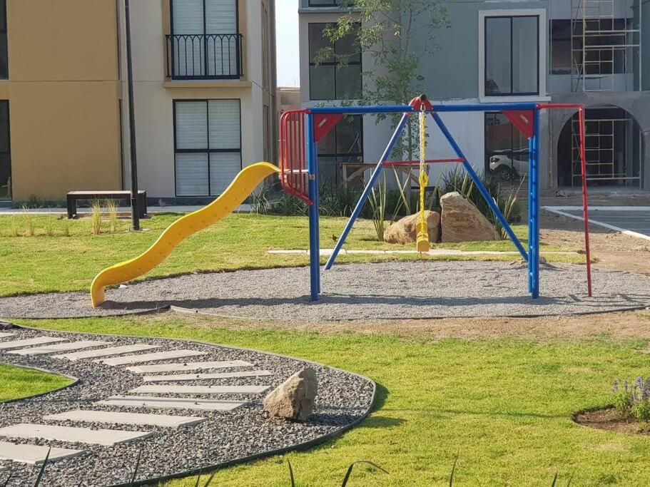 HERMOSO CONDOMINIO EN TLAQUEPAQUE - Housity
