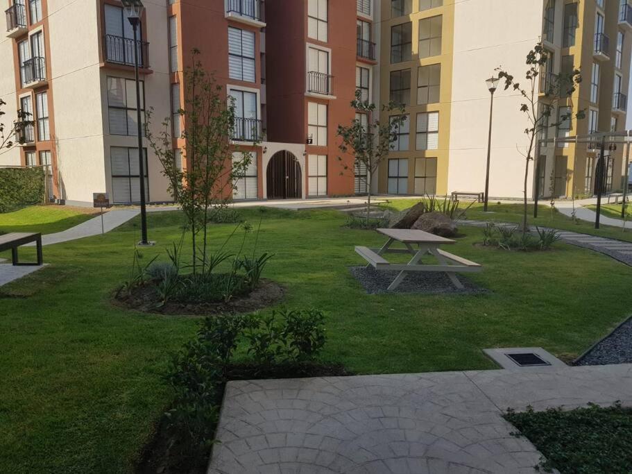 HERMOSO CONDOMINIO EN TLAQUEPAQUE - Housity