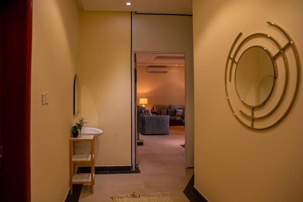 Suitetrails - Nazeel - Almalaqa 2 Floor Apartment