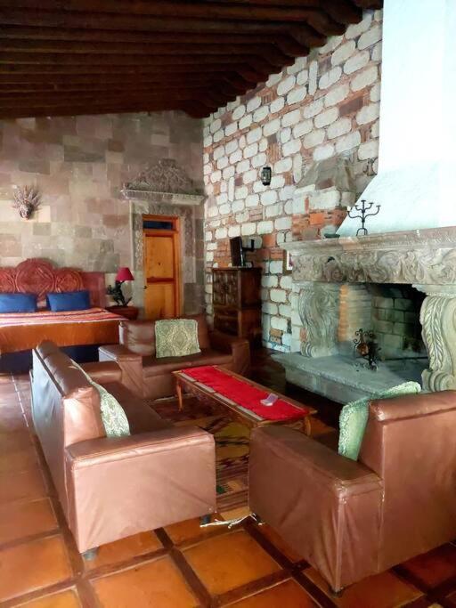 Chalet cerca del centro histórico SMA - Hizvo