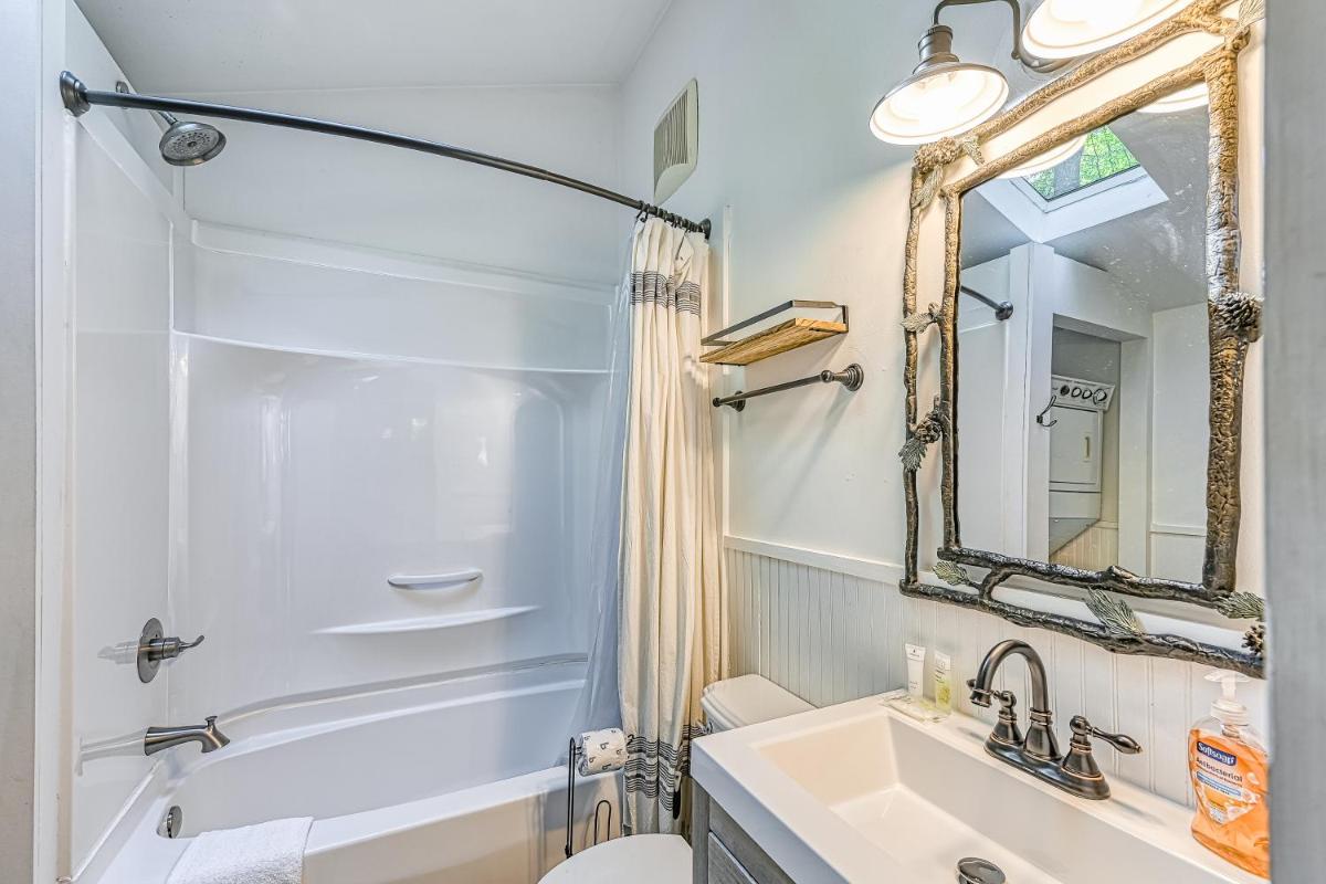 Cedar's Edge - Housity