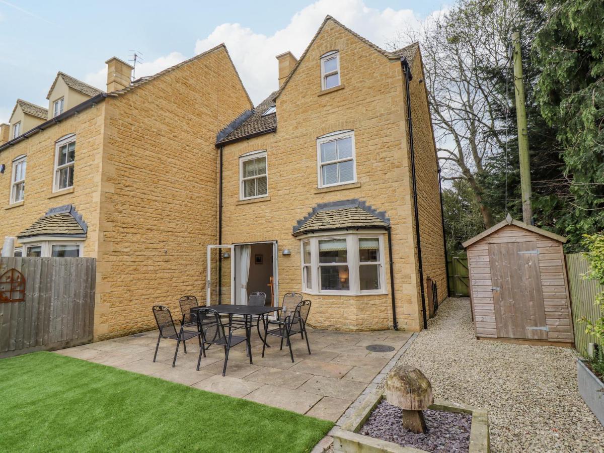 Church View - Housity