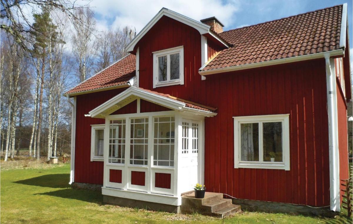 Amazing Home In Bor With Wifi - Housity