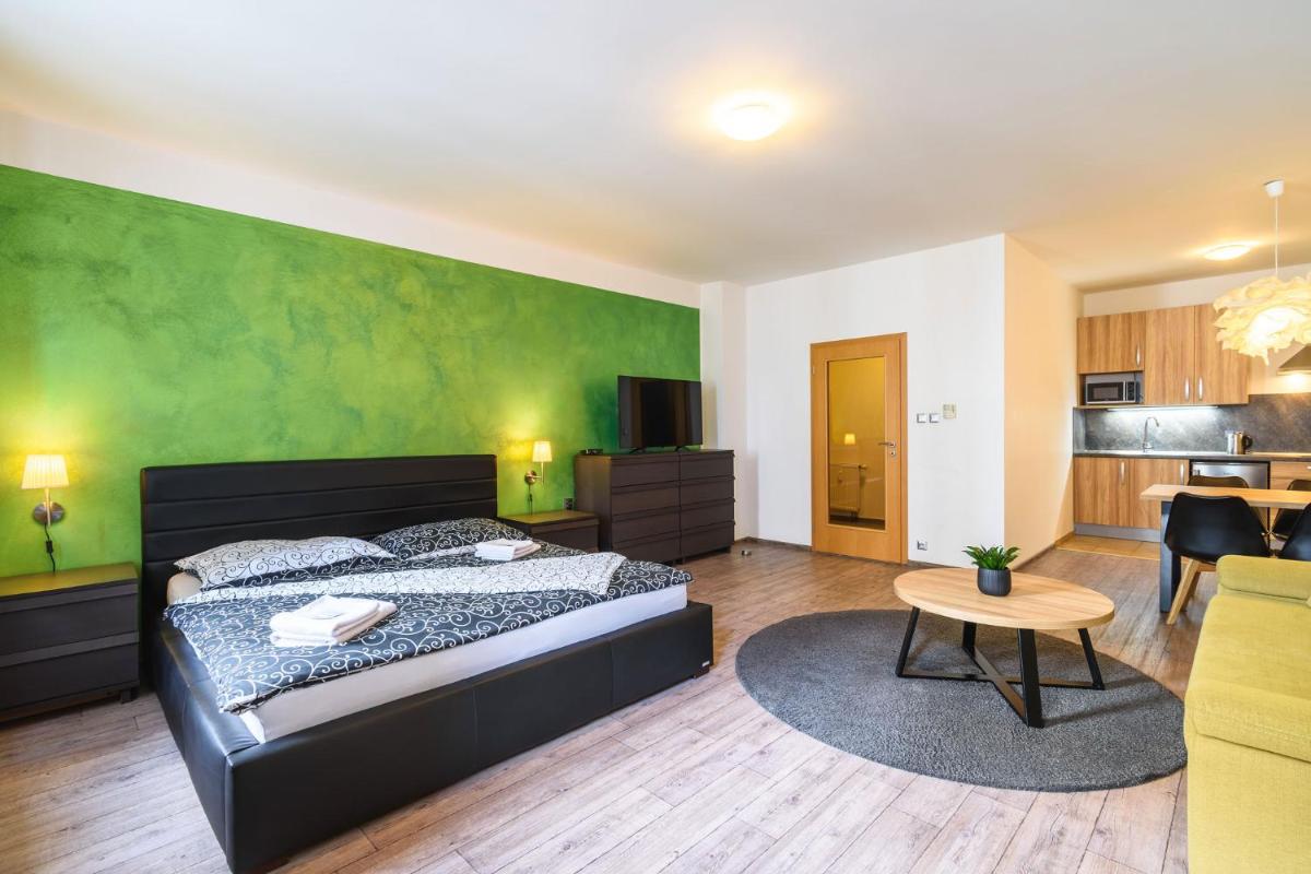 Pilsner Apartments - Housity