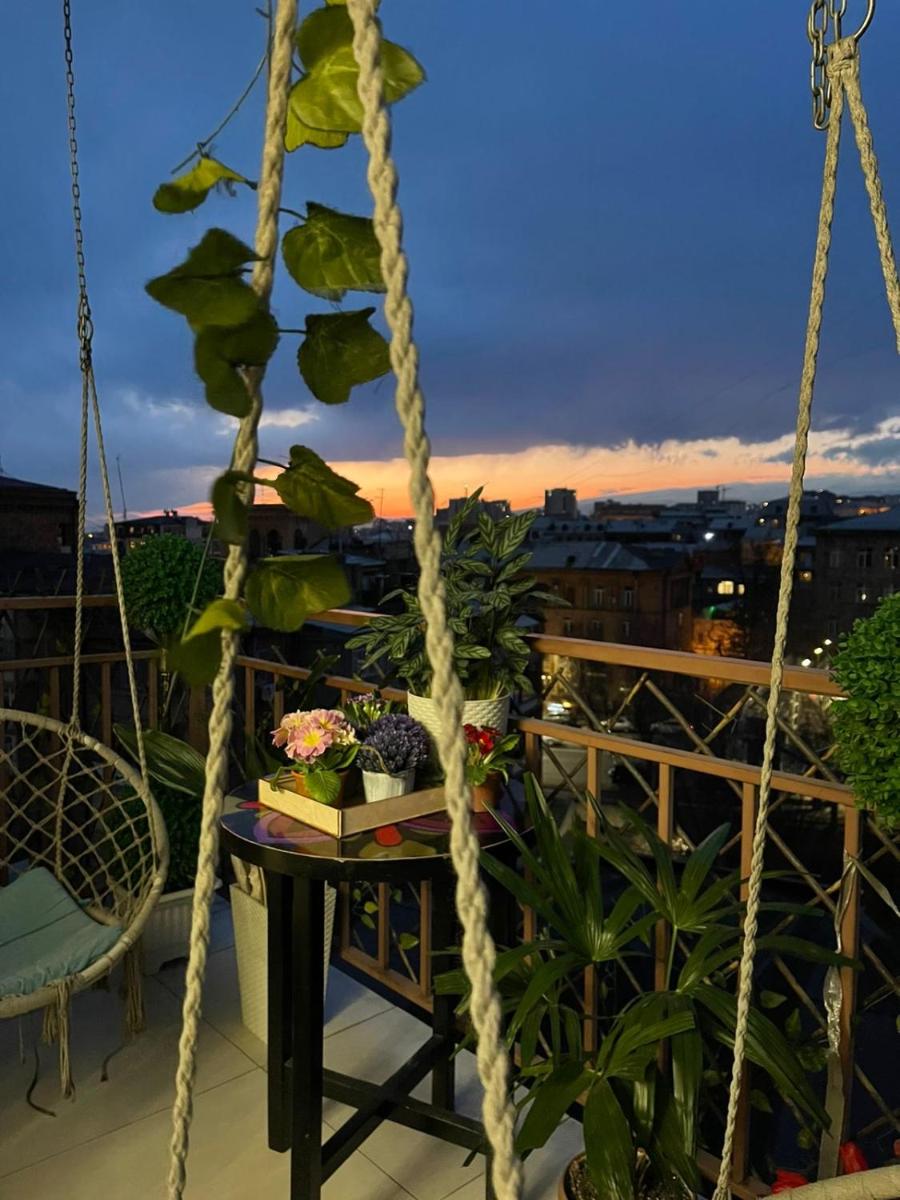 Orbeli Garden House - Housity