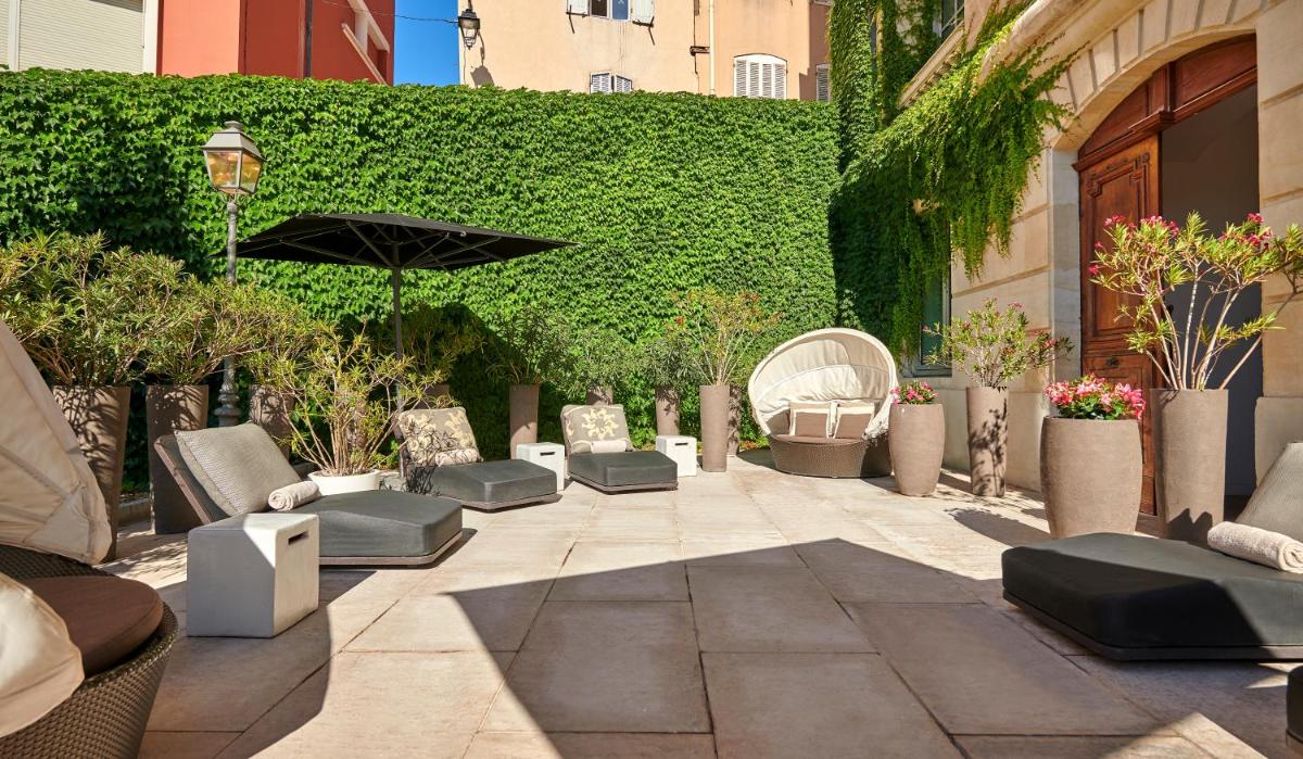 Coin salon dans l'établissement InterContinental Marseille - Hotel Dieu by IHG