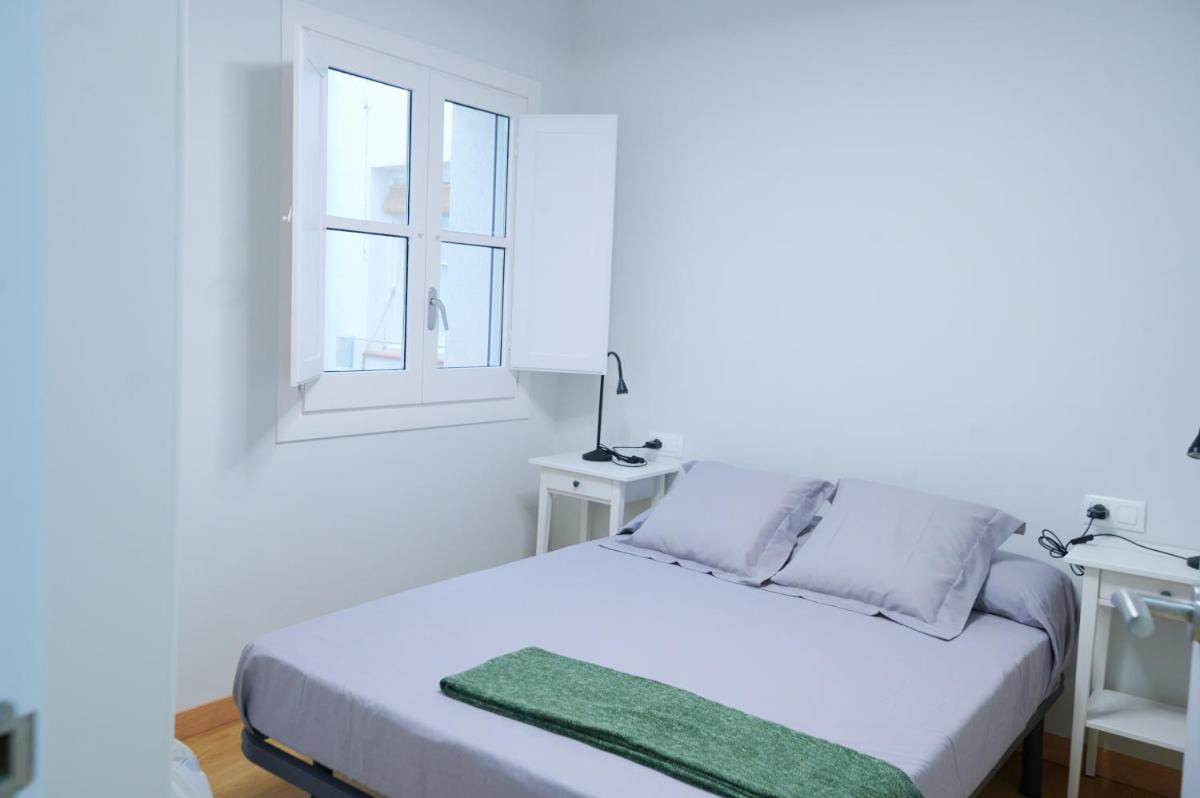 Pretty town hall apartment - Housity