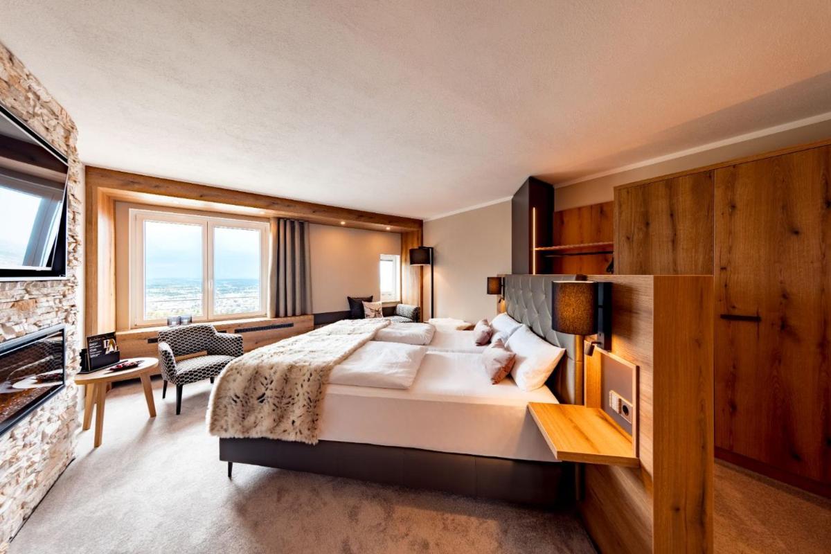 Burghotel Staufeneck - Housity