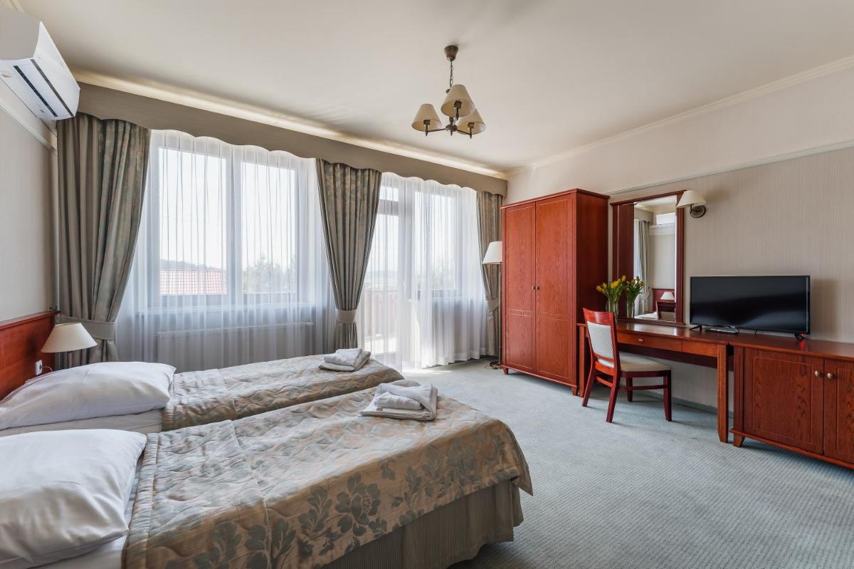 Centrum Wypoczynku i Rehabilitacji Umina - Housity