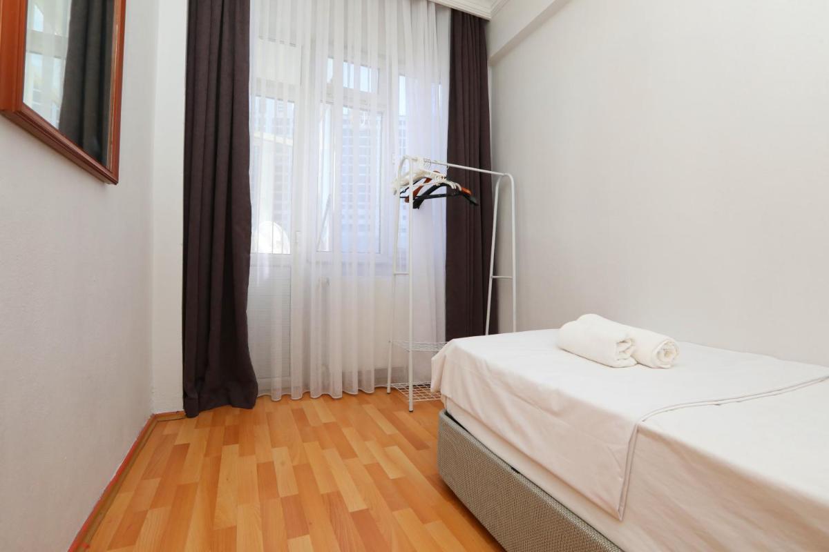 Chic and Convenient Apartment Surrounded in Beyoglu - Housity