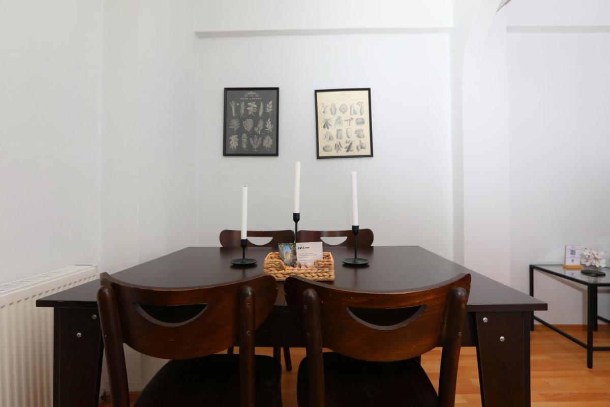 Chic and Convenient Apartment Surrounded in Beyoglu - Housity