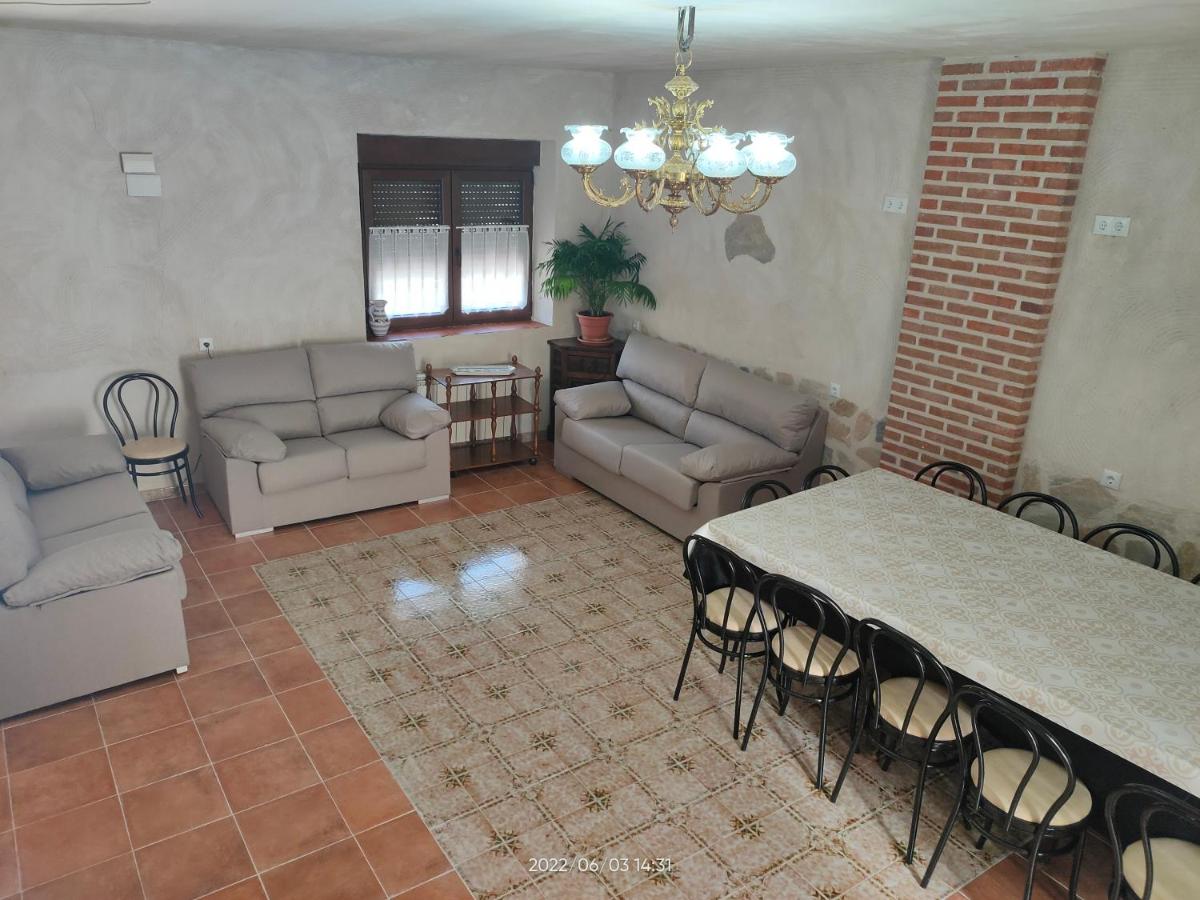 Casa Rural Baños del Rey con piscina climatizada - Housity