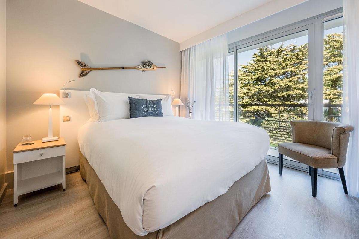 Un ou plusieurs lits dans un hébergement de l'établissement Sofitel Quiberon Thalassa sea & spa