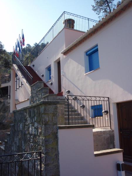VILLAS and SUITES LA CORAILLERE RESORT - Housity