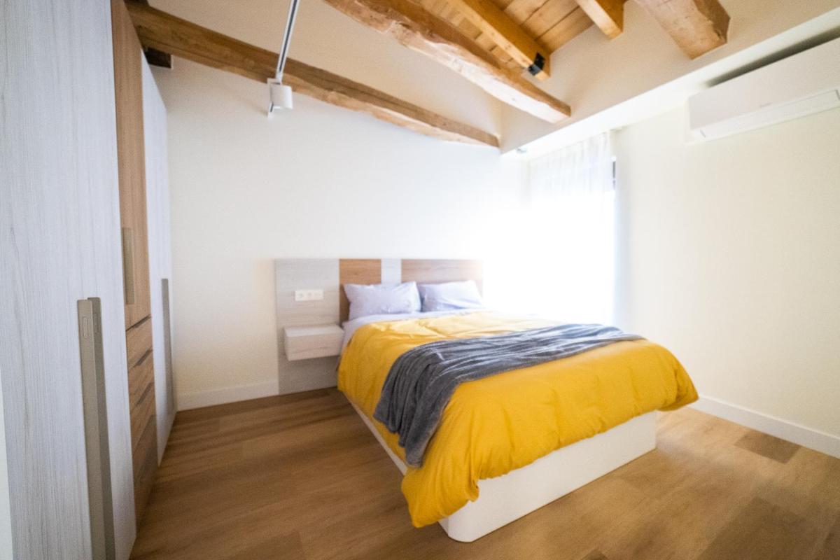 Apartamentos Mk77 León- Cantareros - Housity