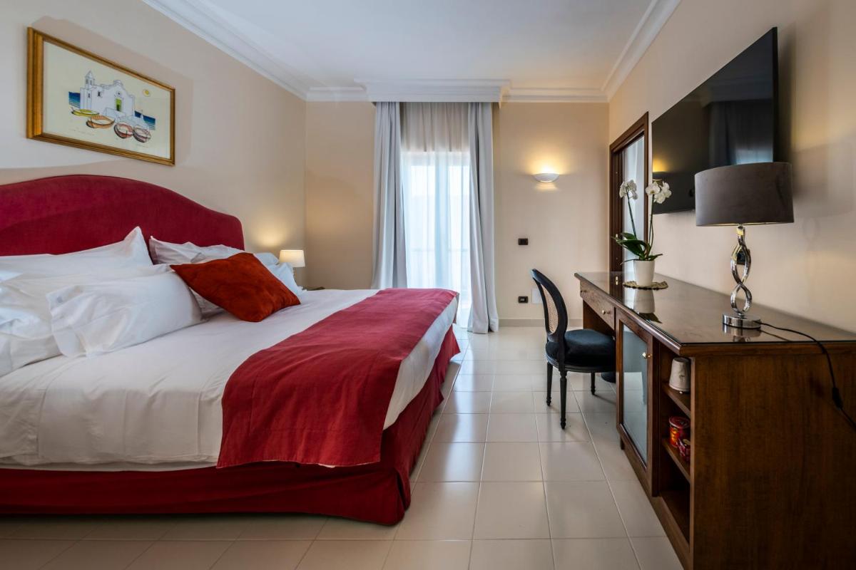 Punta Molino Beach Resort & Thermal Spa - Housity