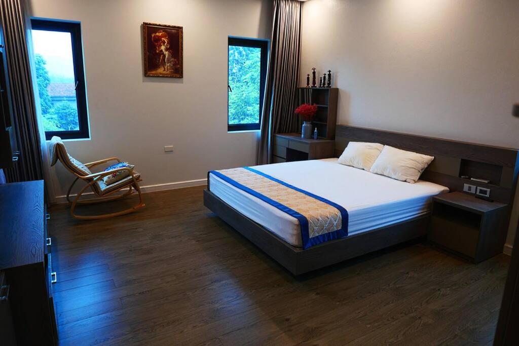 5 Bedrooms Hanoi Get Away Villa With Lake & Mountain View - Housity