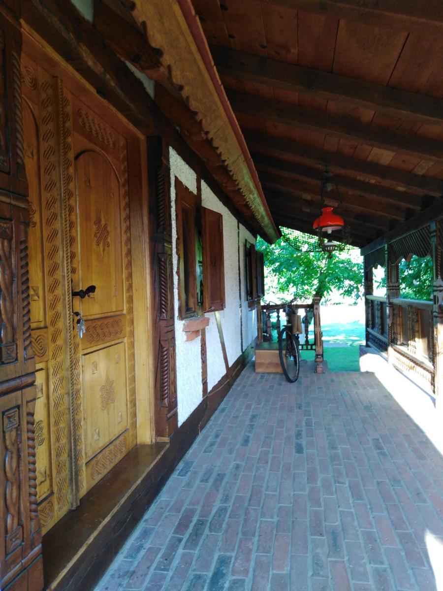 Umjetnička etno kuća Luka - Housity
