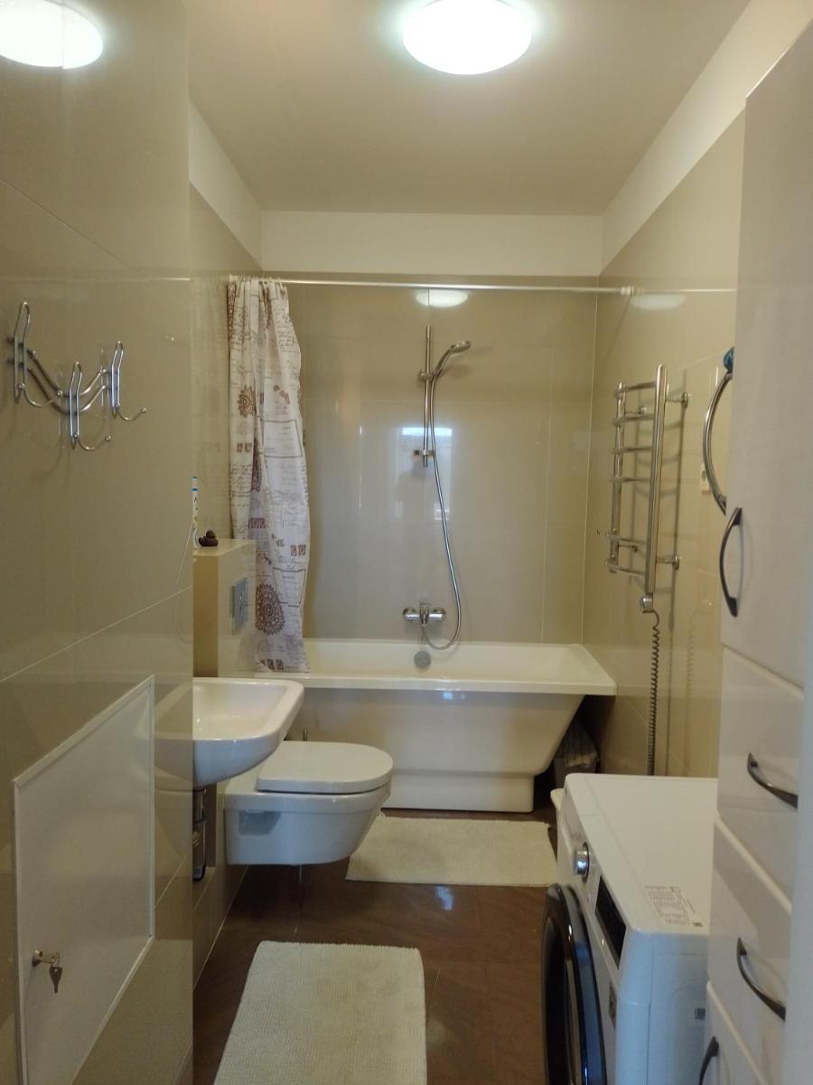 PREMIUM CLASS apartment, FREE parking, maximum 5 guests, 2 bedrooms, 3 beds - Housity
