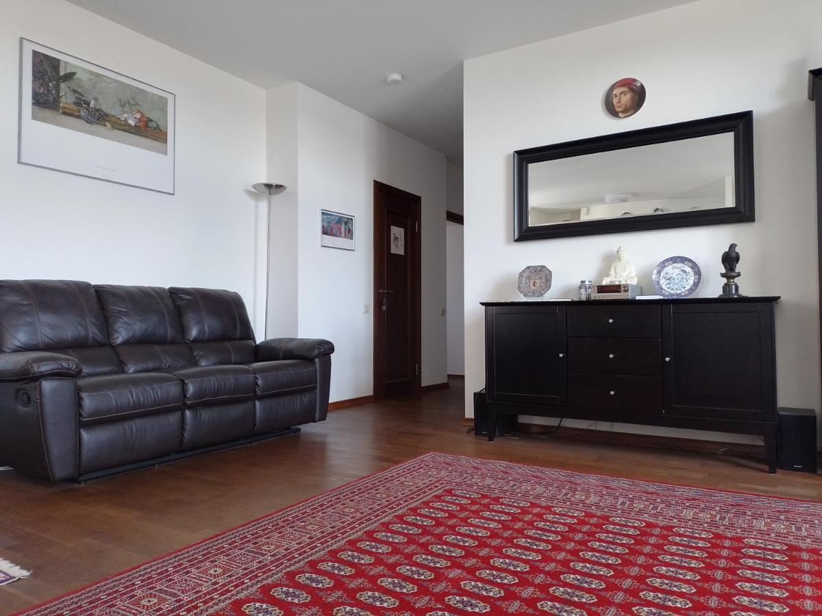 PREMIUM CLASS apartment, FREE parking, maximum 5 guests, 2 bedrooms, 3 beds - Housity