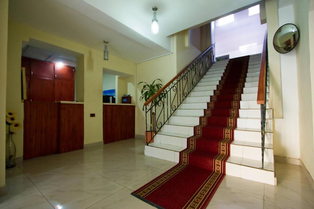 Hotel Nevada - Housity