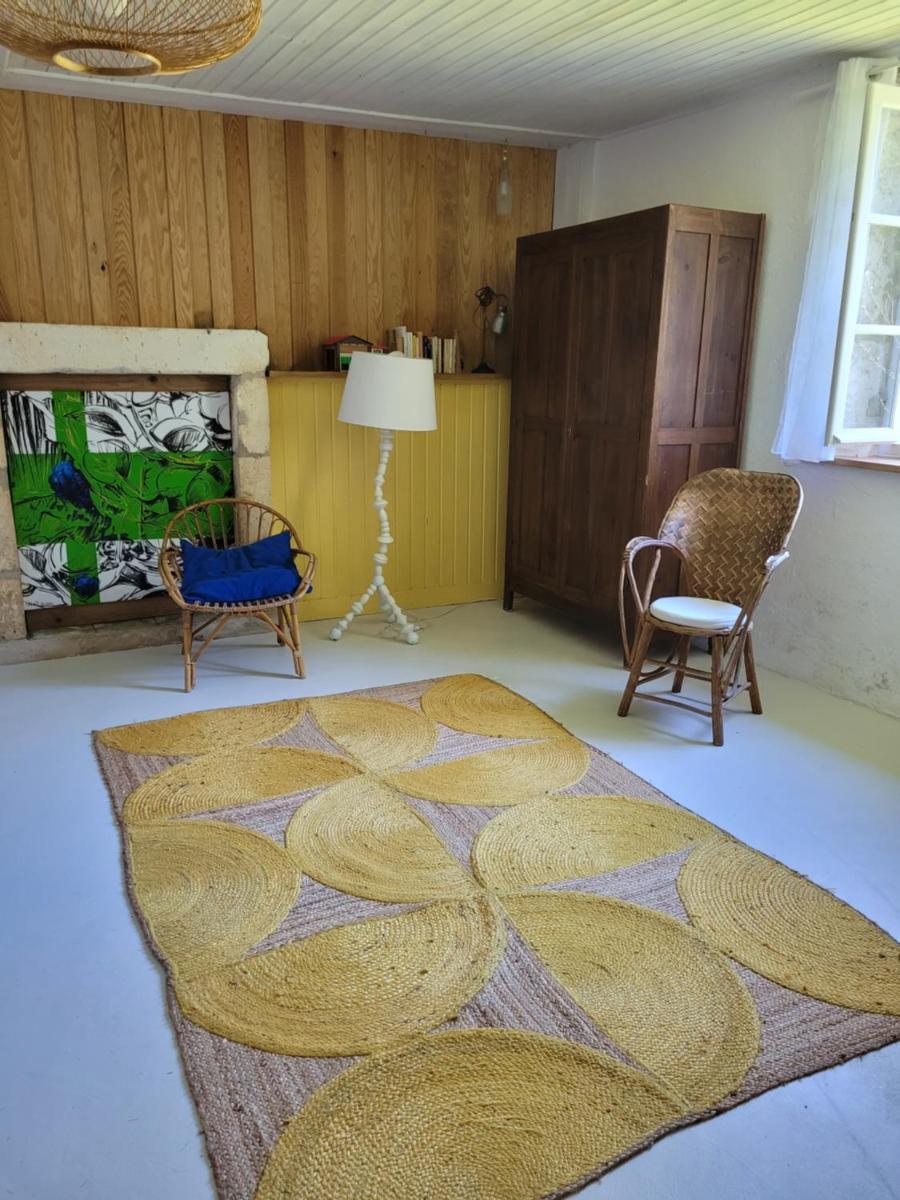 Petite ferme en pierre restaurée près de Périgueux - Housity