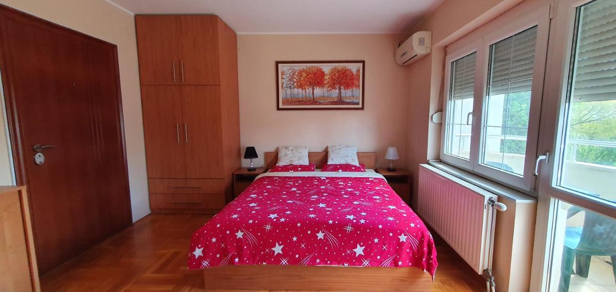 Julija 2 - Housity
