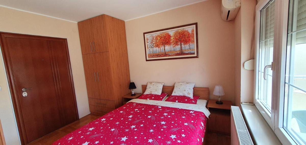 Julija 2 - Housity