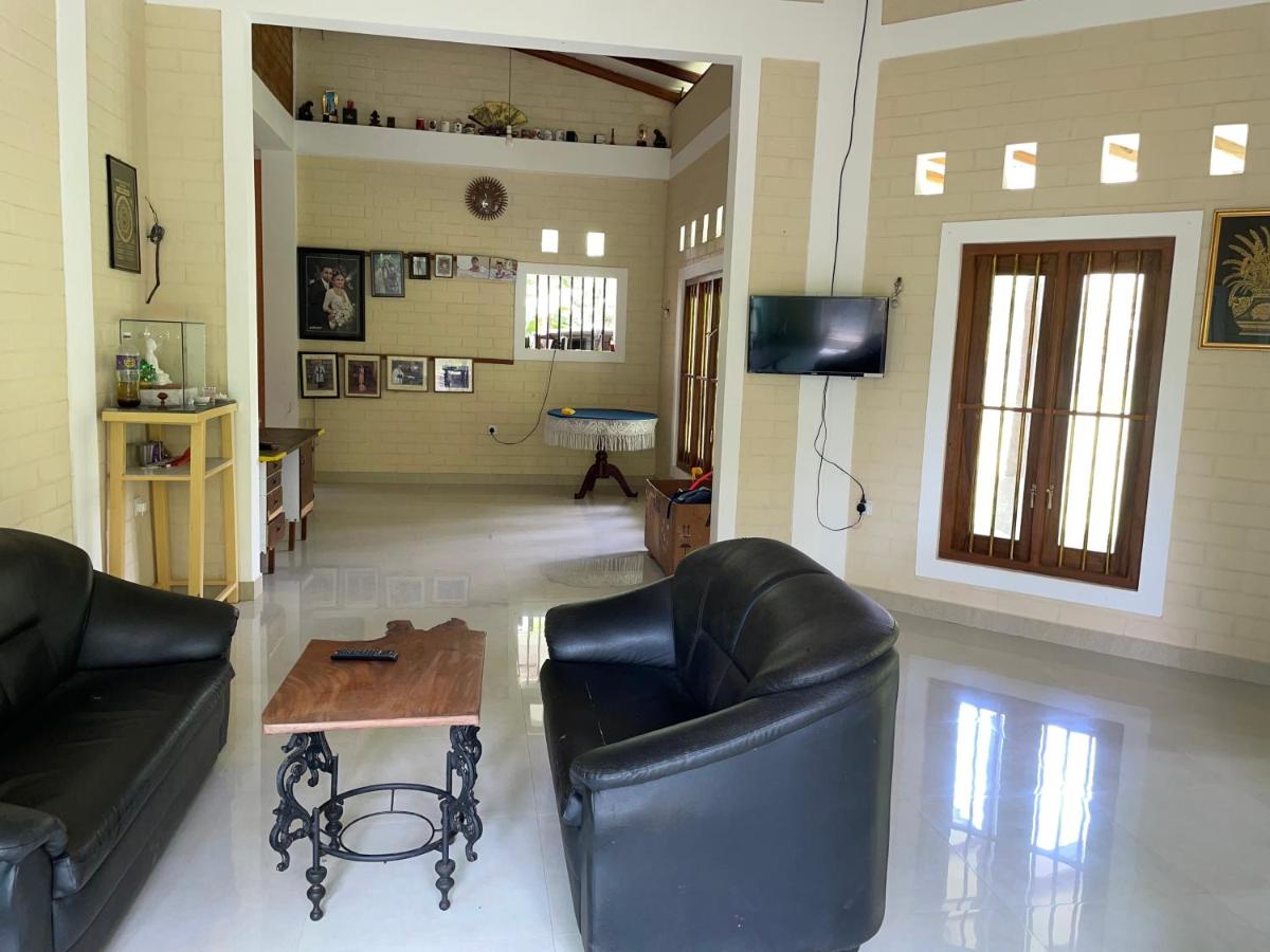 Brick House - Housity