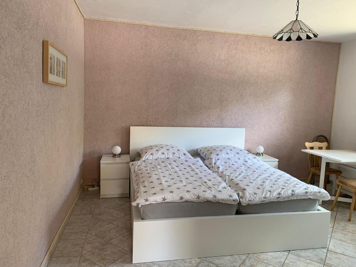 Ferienhaus mit Terrasse in der Uckermark - Housity