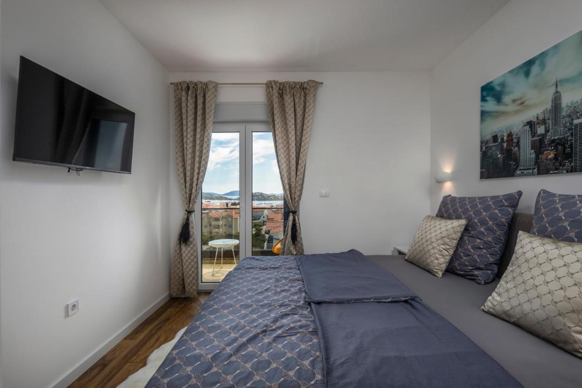 Villa Colin Tribunj - Housity