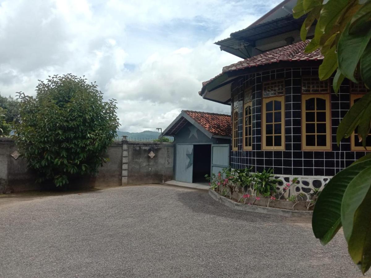 Homestay Bintang - Housity