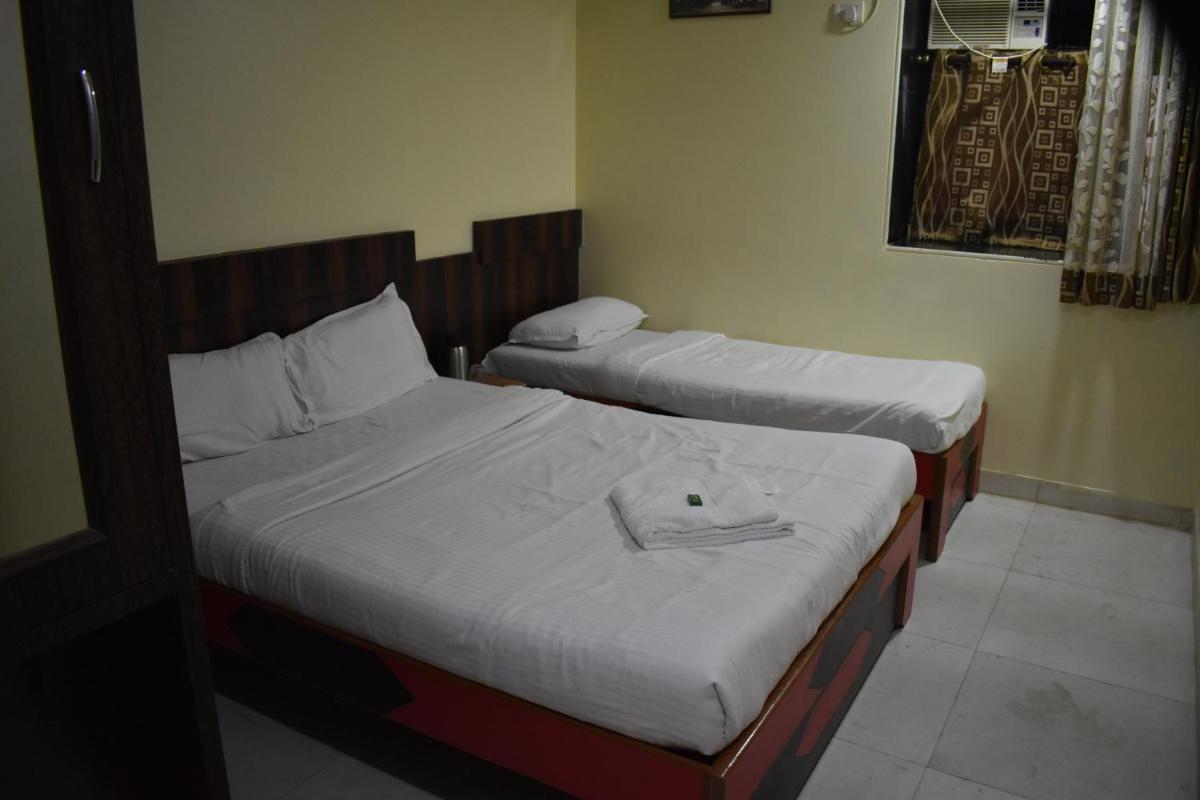 Hotel Sea View - Near Taj Hotel - Housity