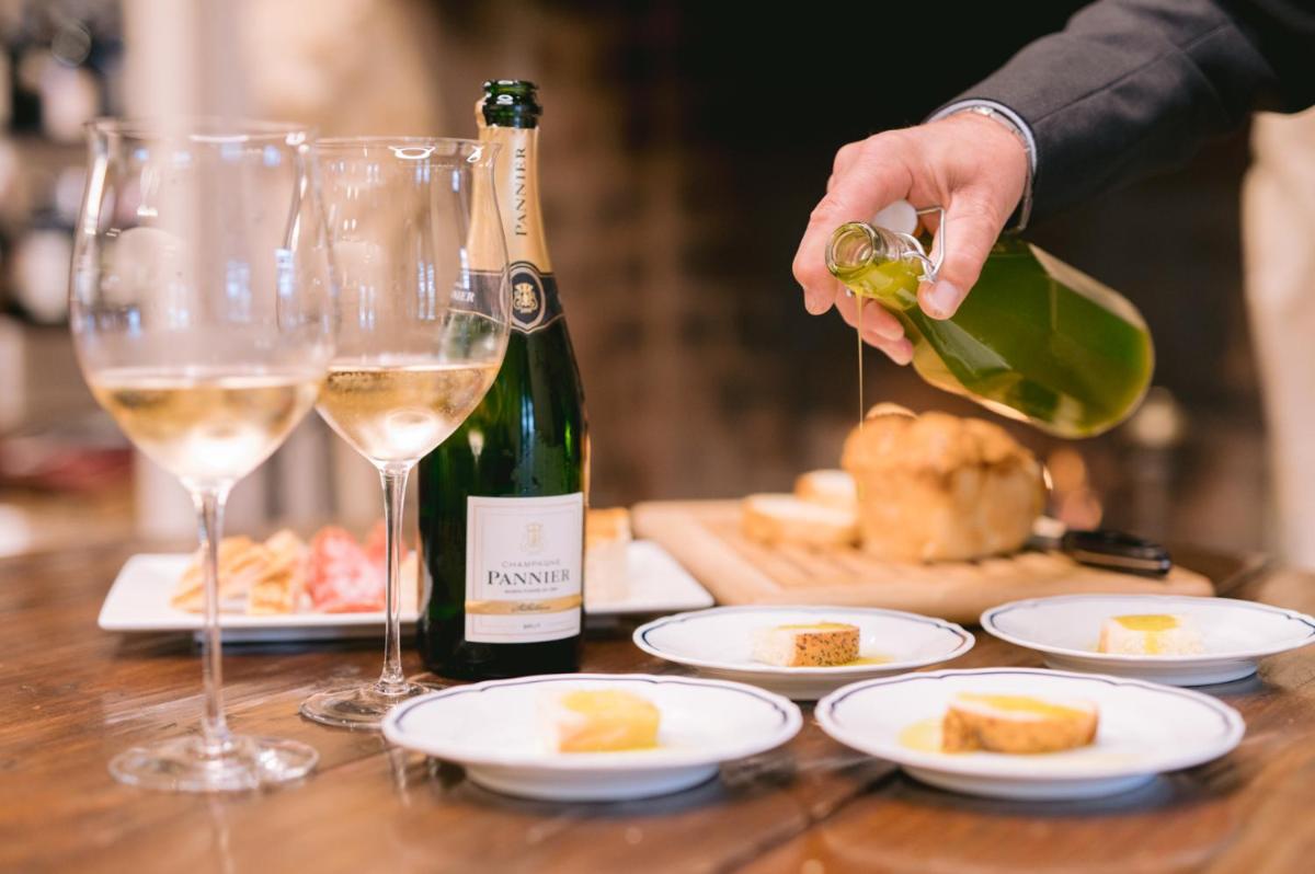 BACCO D'ORO Wine & Relais - Housity