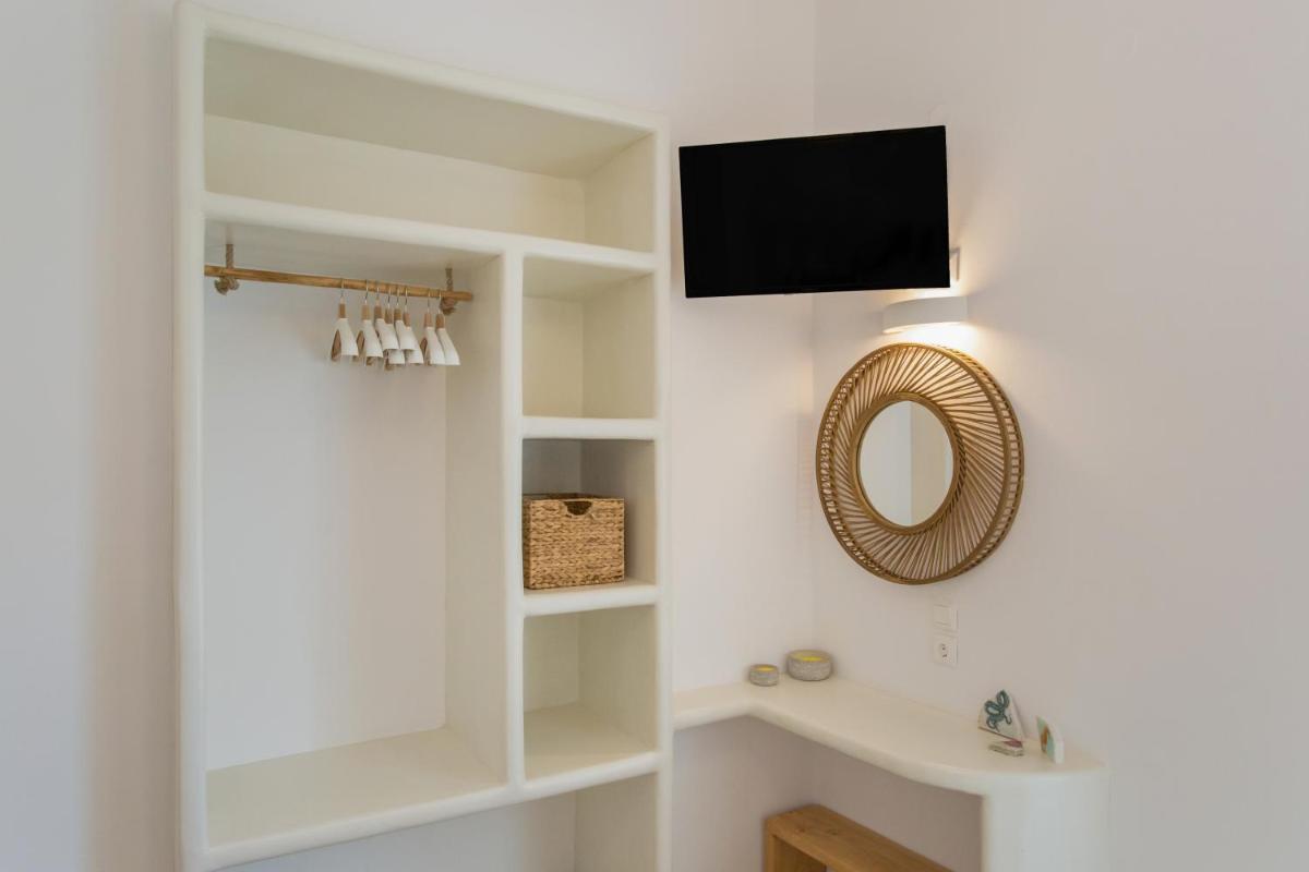 Satsi’s Cozy Casa-2 min from the beach&town - Housity